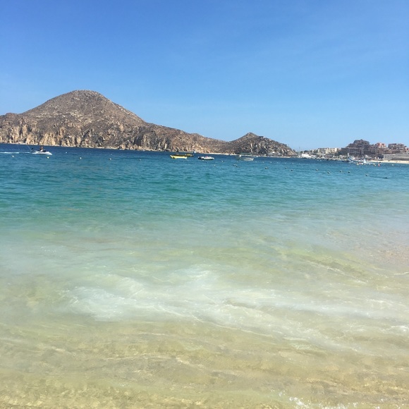 Meet your Posher, Andrea - Picture 1 of 2